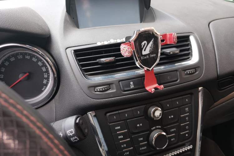 Used Buick Encore 2013 1.4T Automatic Two-Wheel Drive Leading Model Audio And AC Panel