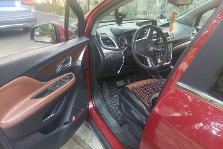 Used Buick Encore 2013 1.4T Automatic Two-Wheel Drive Leading Model Driver Seat