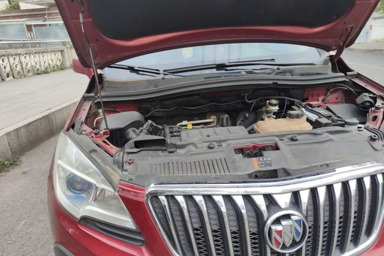 Used Buick Encore 2013 1.4T Automatic Two-Wheel Drive Elite Model Engine Bay Right