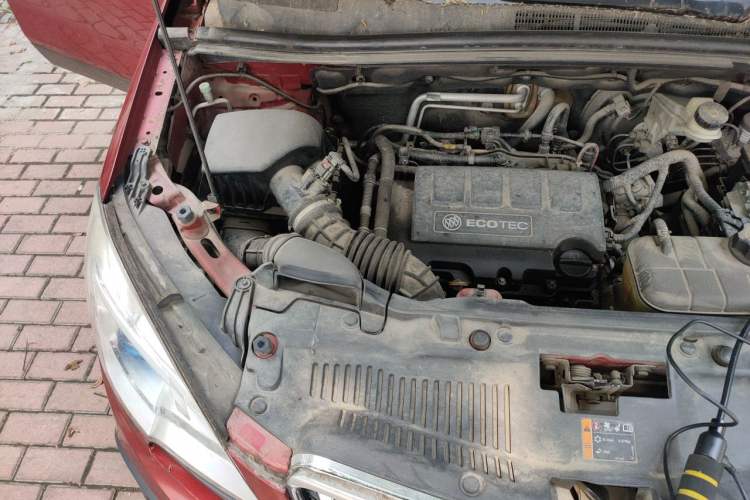 Used Buick Encore 2013 1.4T Automatic Two-Wheel Drive Elite Model Engine Bay Right