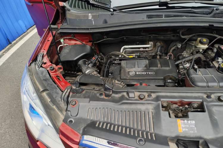 Used Buick Encore 2013 1.4T Automatic Two-Wheel Drive Leading Model Engine Bay Right