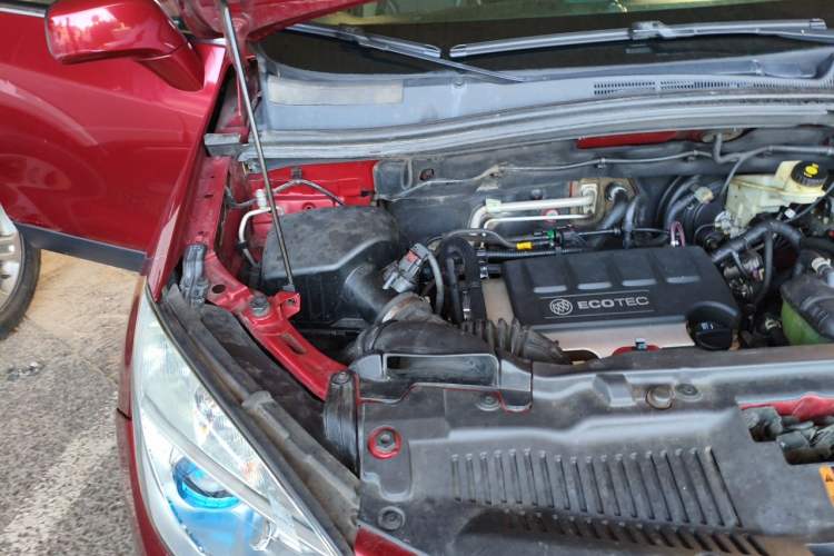 Used Buick Encore 2013 1.4T Automatic Two-Wheel Drive Leading Model Engine Bay Right