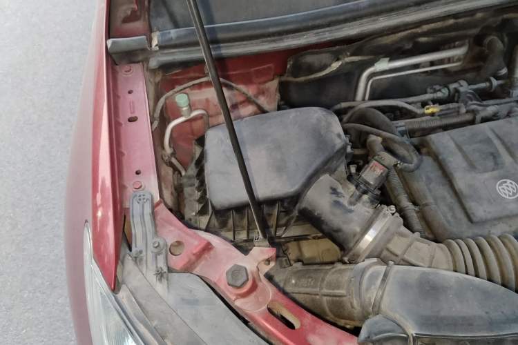 Used Buick Encore 2013 1.4T Automatic Two-Wheel Drive Leading Model Engine Bay Right