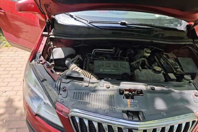Used Buick Encore 2013 1.4T Automatic Two-Wheel Drive Elite Model Engine Bay Right