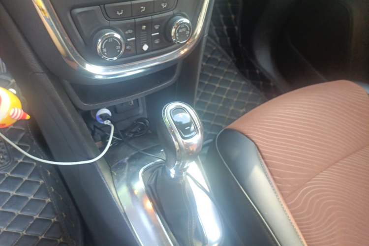 Used Buick Encore 2013 1.4T Automatic Two-Wheel Drive Leading Model Gear Lever