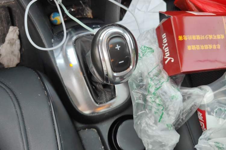 Used Buick Encore 2013 1.4T Automatic Two-Wheel Drive Elite Model Gear Lever