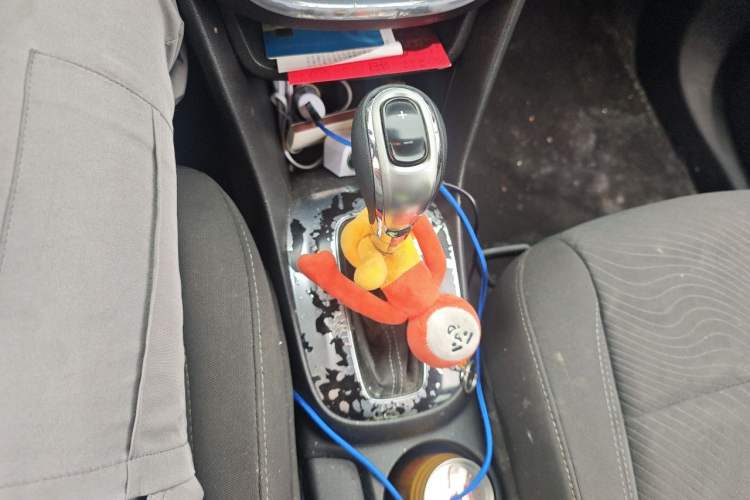 Used Buick Encore 2013 1.4T Automatic Two-Wheel Drive Elite Model Gear Lever