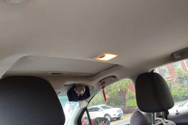 Used Buick Encore 2013 1.4T Manual Two-Wheel Drive Entry Model Headliner