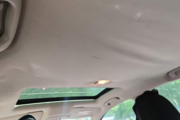 Used Buick Encore 2013 1.4T Automatic Two-Wheel Drive Elite Model Headliner