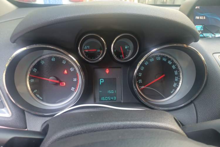 Used Buick Encore 2013 1.4T Automatic Two-Wheel Drive Leading Model Instrument Cluster