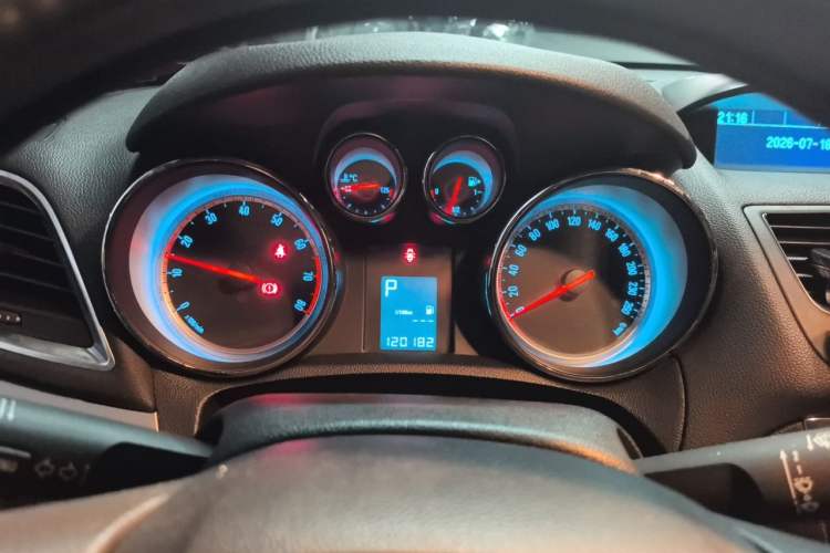 Used Buick Encore 2013 1.4T Automatic Two-Wheel Drive Elite Model Instrument Cluster