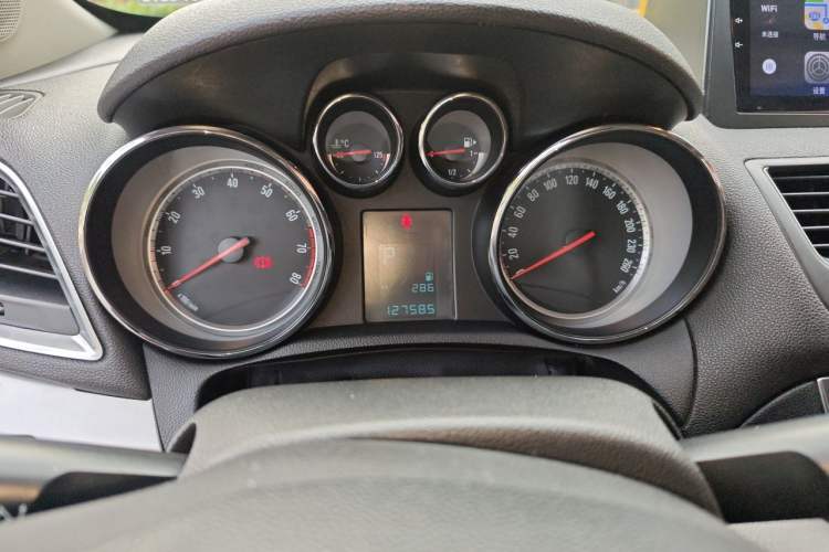 Used Buick Encore 2013 1.4T Automatic Two-Wheel Drive Elite Model Instrument Cluster