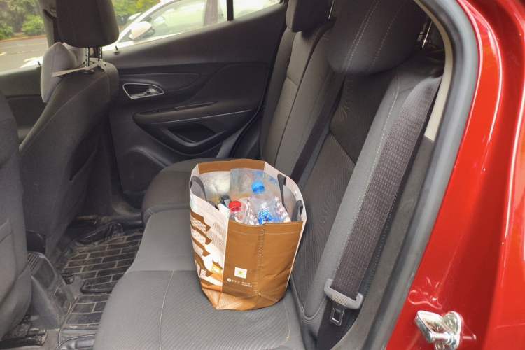 Used Buick Encore 2013 1.4T Manual Two-Wheel Drive Entry Model Left Rear Seat