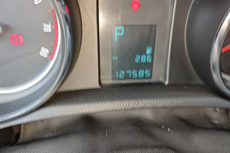 Used Buick Encore 2013 1.4T Automatic Two-Wheel Drive Elite Model Odometer Close Up