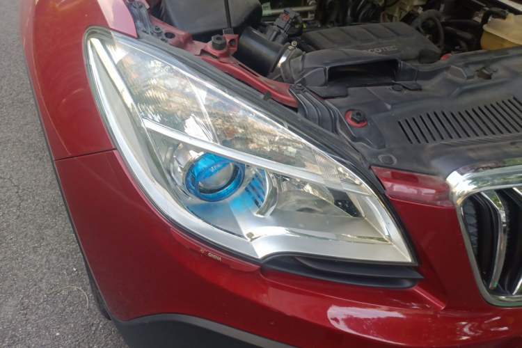 Used Buick Encore 2013 1.4T Automatic Two-Wheel Drive Leading Model Right Front Headlight