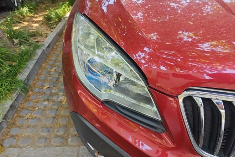Used Buick Encore 2013 1.4T Automatic All-Wheel Drive Flagship Edition Right Front Headlight