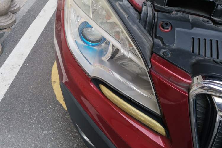 Used Buick Encore 2013 1.4T Automatic Two-Wheel Drive Leading Model Right Front Headlight