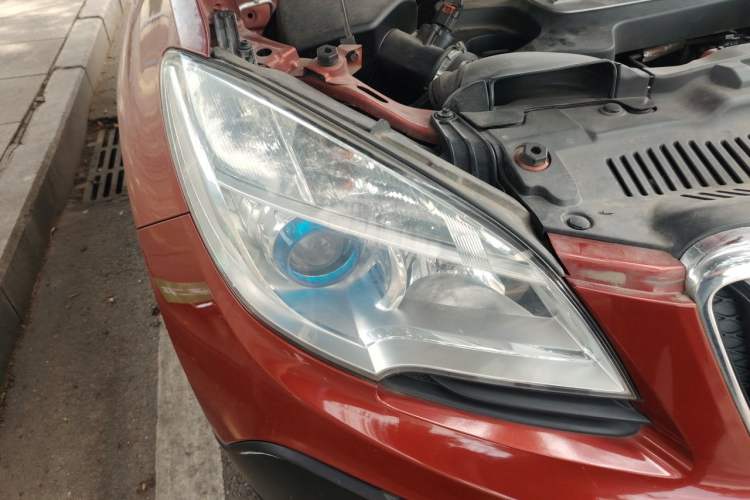 Used Buick Encore 2013 1.4T Automatic Two-Wheel Drive Elite Model Right Front Headlight