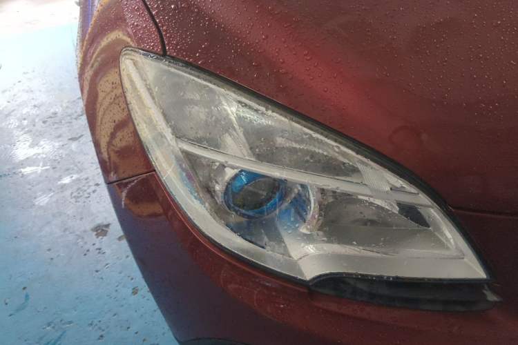 Used Buick Encore 2013 1.4T Automatic Two-Wheel Drive Elite Model Right Front Headlight