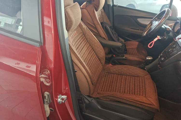 Used Buick Encore 2013 1.4T Automatic Two-Wheel Drive Elite Model Right Front Seat