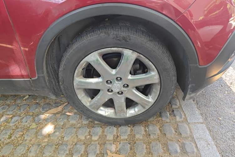Used Buick Encore 2013 1.4T Automatic All-Wheel Drive Flagship Edition Right Front Wheel Hub