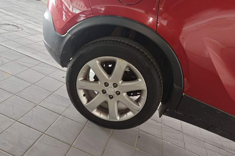 Used Buick Encore 2013 1.4T Automatic Two-Wheel Drive Elite Model Right Rear Wheel Hub