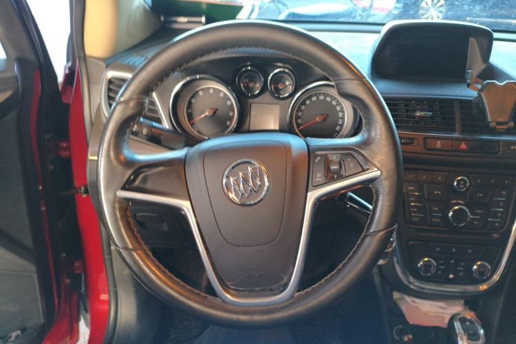Used Buick Encore 2013 1.4T Automatic Two-Wheel Drive Leading Model Steering Wheel