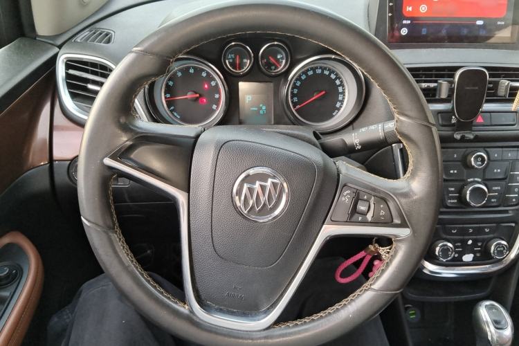 Used Buick Encore 2013 1.4T Automatic Two-Wheel Drive Leading Model Steering Wheel