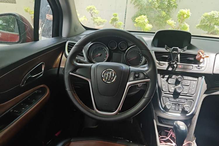 Used Buick Encore 2013 1.4T Automatic All-Wheel Drive Flagship Edition Steering Wheel