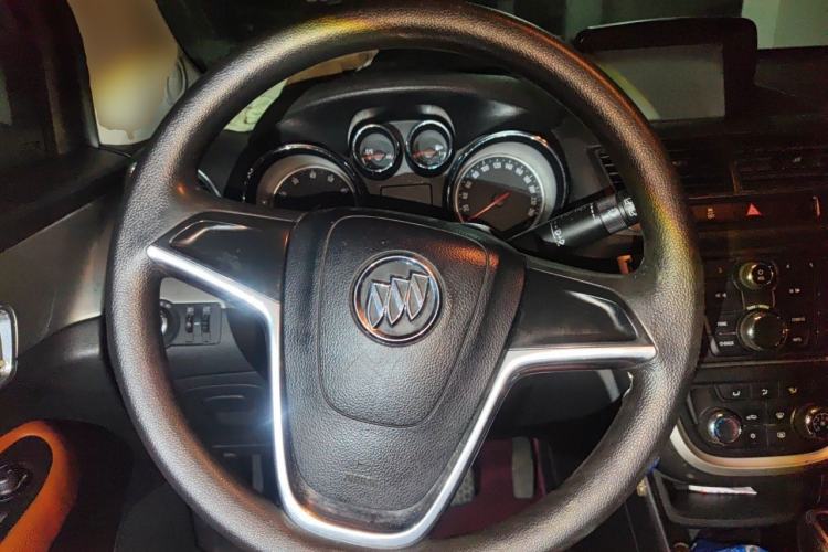 Used Buick Encore 2013 1.4T Automatic Two-Wheel Drive Elite Model Steering Wheel