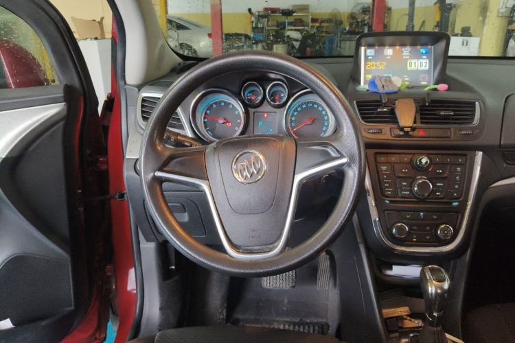 Used Buick Encore 2013 1.4T Automatic Two-Wheel Drive Elite Model Steering Wheel