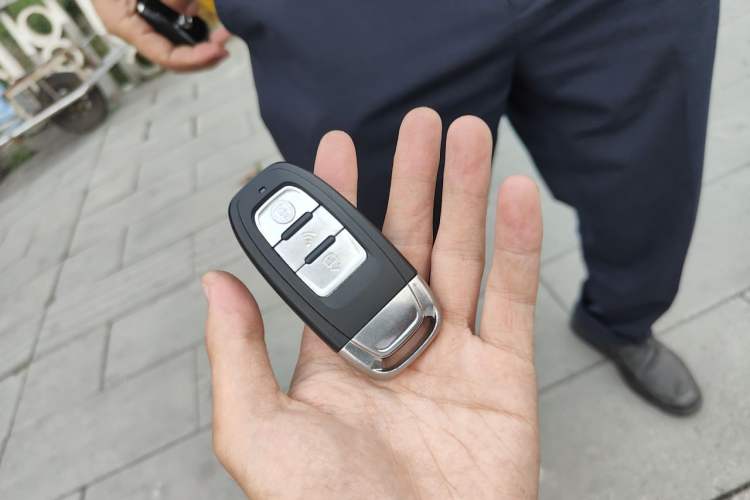 Used Buick Encore 2013 1.4T Automatic Two-Wheel Drive Elite Model Vehicle Key