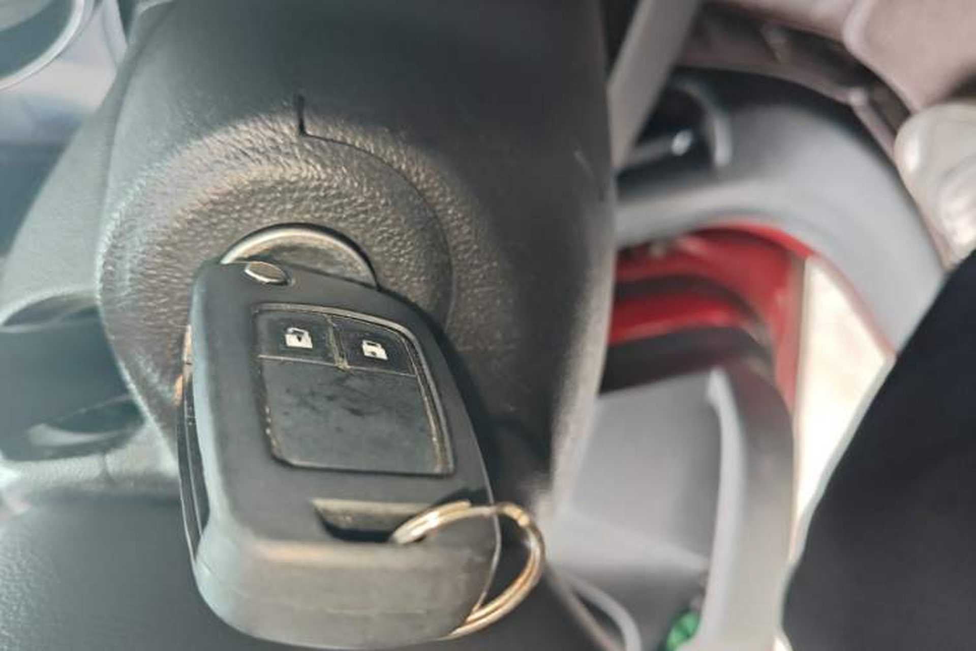 Used Buick Encore 2013 1.4T Automatic Two-Wheel Drive Elite Model Vehicle Key