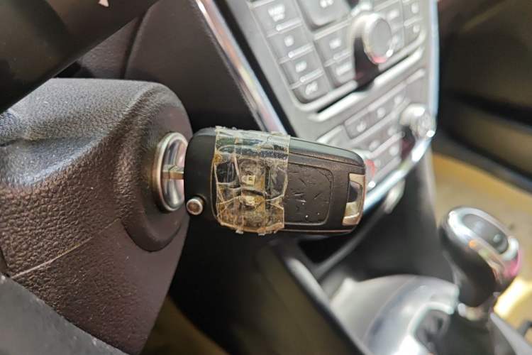 Used Buick Encore 2013 1.4T Automatic Two-Wheel Drive Elite Model Vehicle Key