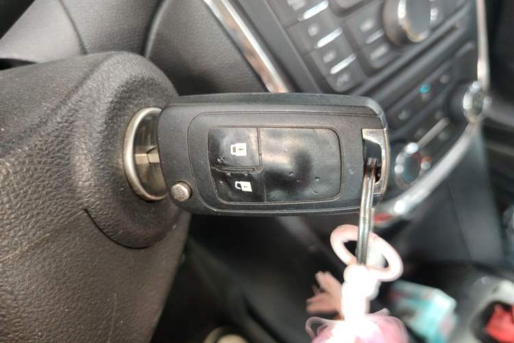 Used Buick Encore 2013 1.4T Automatic Two-Wheel Drive Elite Model Vehicle Key