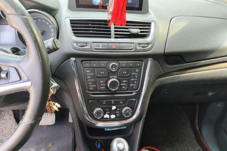Used Buick Encore 2013 1.4T Automatic Two-Wheel Drive Leading Model Audio And AC Panel