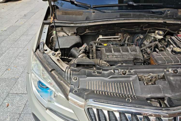 Used Buick Encore 2013 1.4T Automatic Two-Wheel Drive Elite Model Engine Bay Right