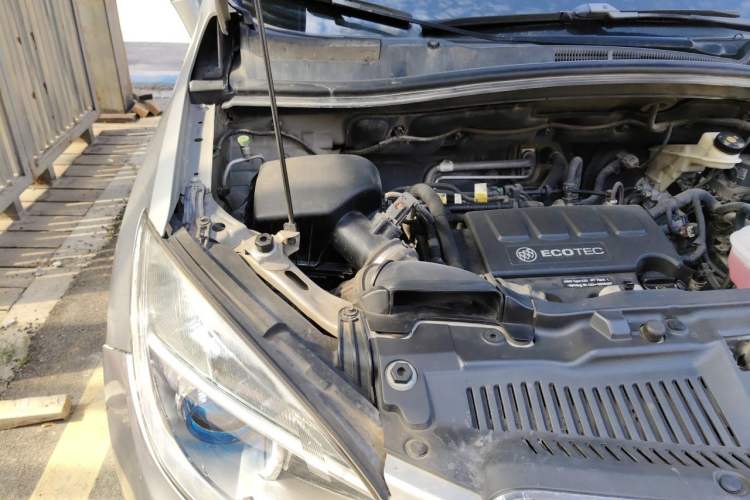 Used Buick Encore 2013 1.4T Automatic Two-Wheel Drive Leading Model Engine Bay Right