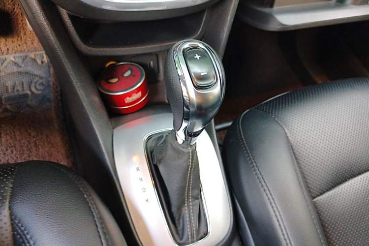 Used Buick Encore 2013 1.4T Automatic Two-Wheel Drive Elite Model Gear Lever