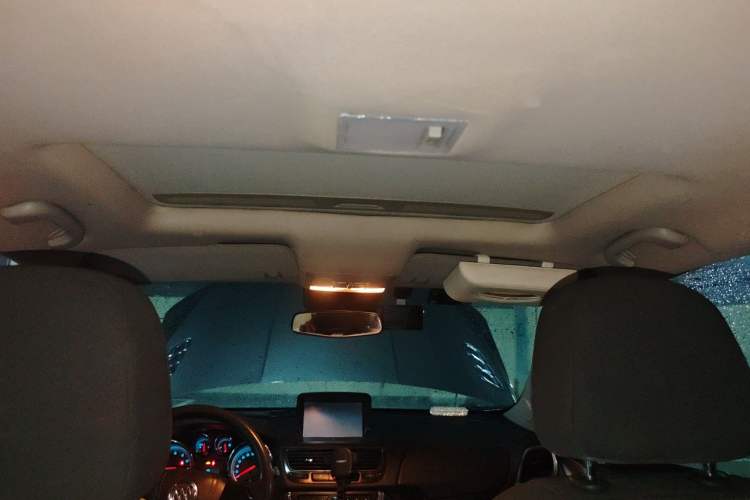 Used Buick Encore 2013 1.4T Automatic Two-Wheel Drive Elite Model Headliner