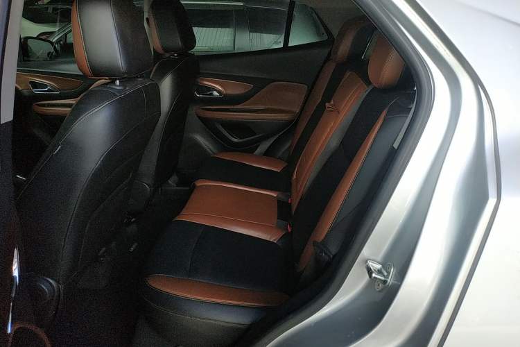 Used Buick Encore 2013 1.4T Automatic Two-Wheel Drive Leading Model Left Rear Seat