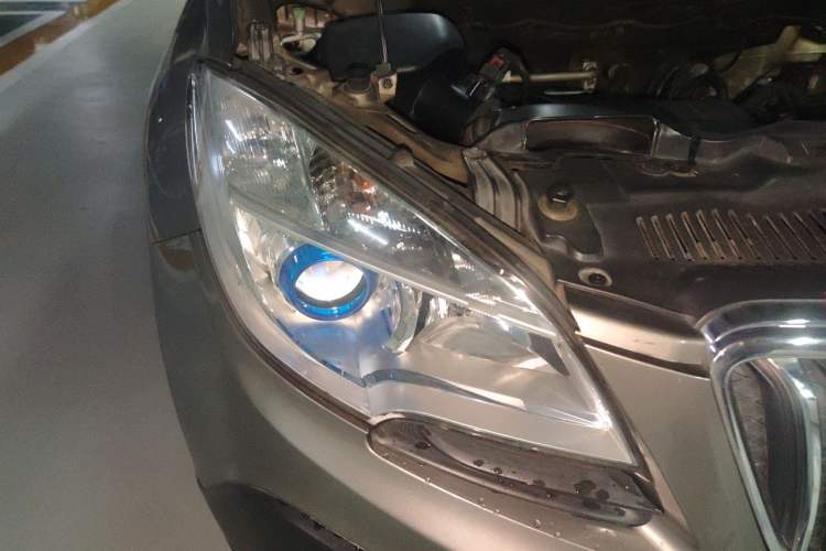 Used Buick Encore 2013 1.4T Automatic Two-Wheel Drive Elite Model Right Front Headlight