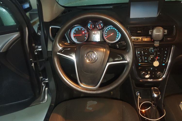Used Buick Encore 2013 1.4T Automatic Two-Wheel Drive Elite Model Steering Wheel