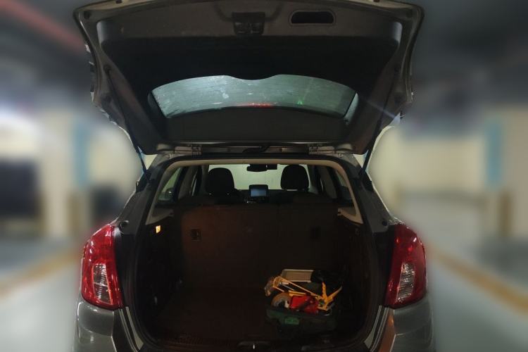 Used Buick Encore 2013 1.4T Automatic Two-Wheel Drive Elite Model Trunk