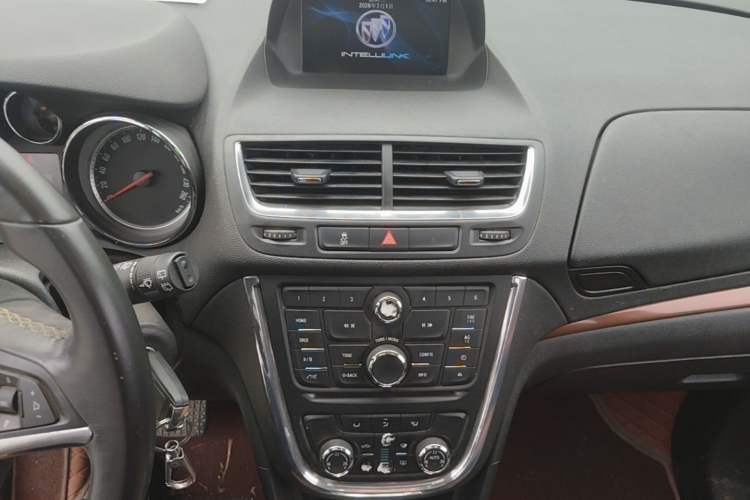 Used Buick Encore 2013 1.4T Automatic Two-Wheel Drive Leading Model Audio And AC Panel