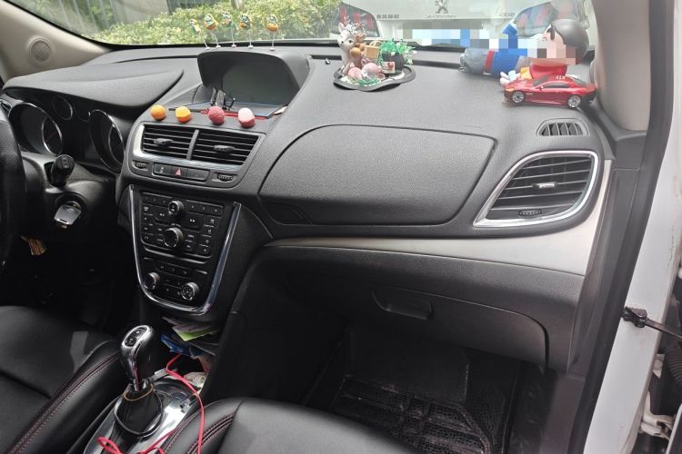 Used Buick Encore 2013 1.4T Automatic Two-Wheel Drive Elite Model Audio And AC Panel