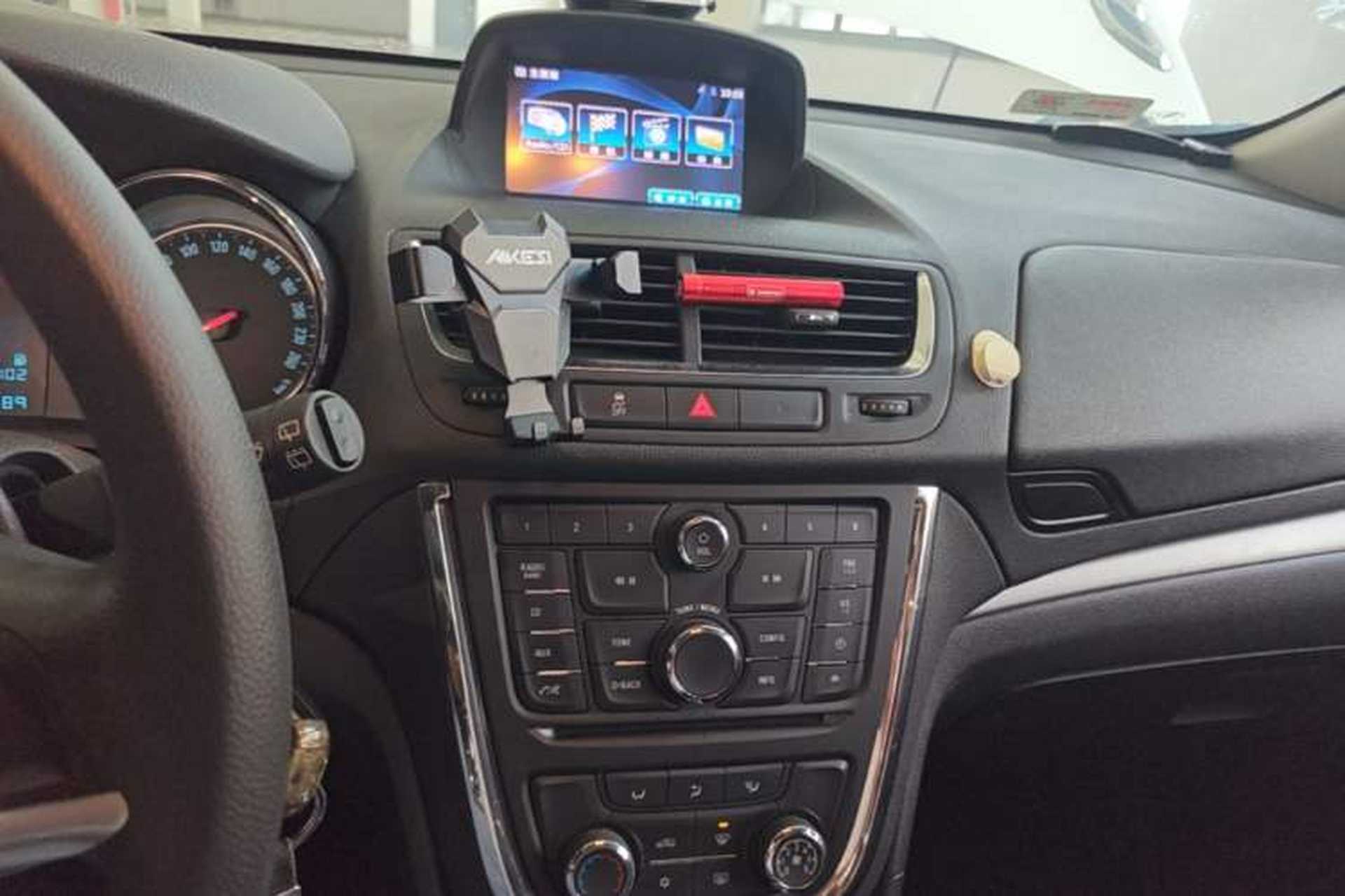 Used Buick Encore 2013 1.4T Automatic Two-Wheel Drive Elite Model Audio And AC Panel