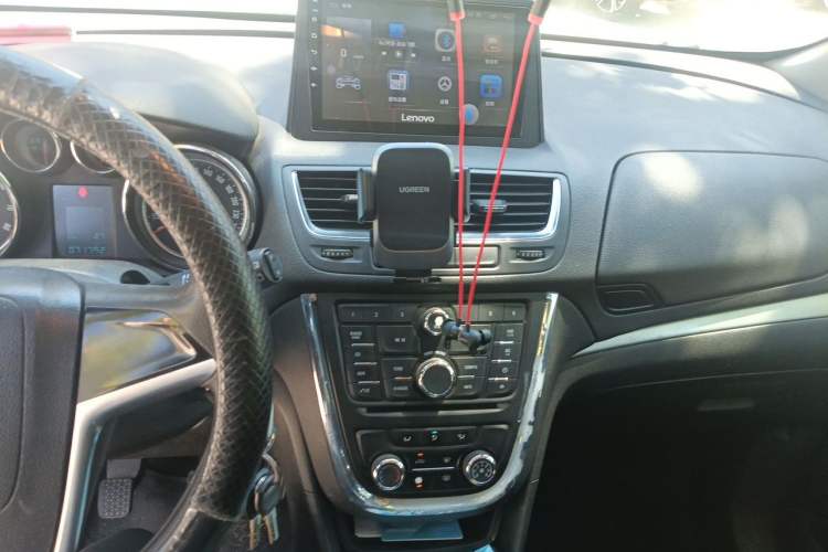 Used Buick Encore 2013 1.4T Manual Two-Wheel Drive Entry Model Audio And AC Panel