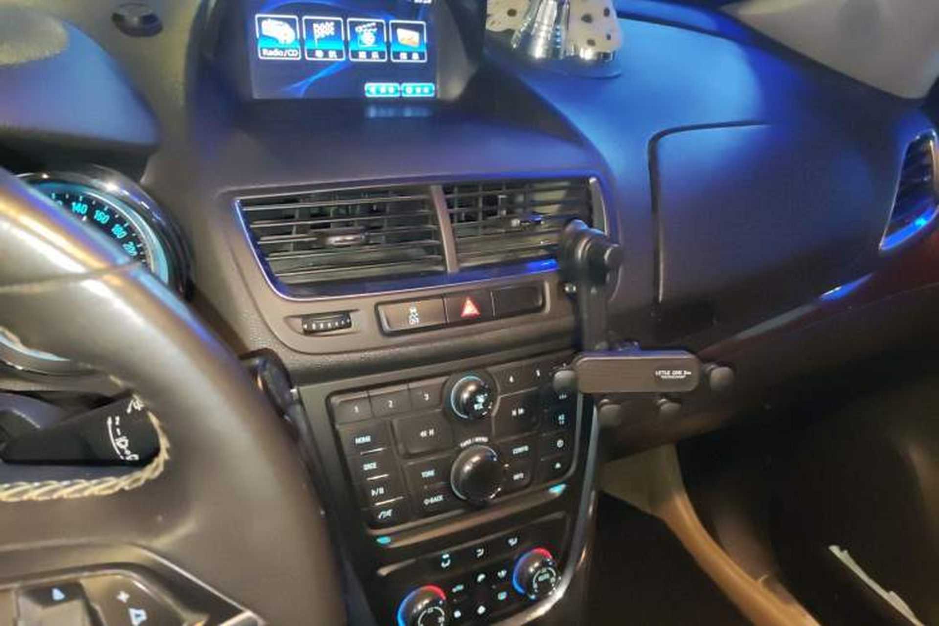 Used Buick Encore 2013 1.4T Automatic Two-Wheel Drive Leading Model Audio And AC Panel