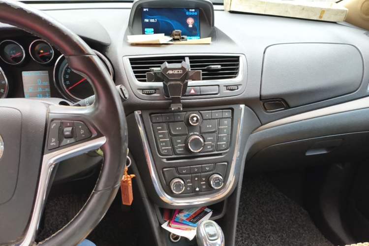 Used Buick Encore 2013 1.4T Automatic All-Wheel Drive Flagship Edition Audio And AC Panel